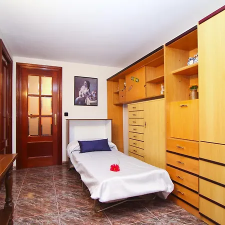 Delfines 4 Planet Costa Dorada * لا بينيذا